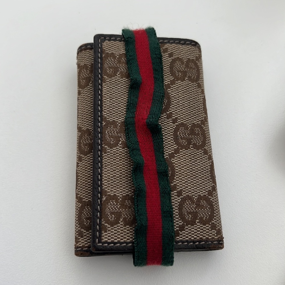 Authentic Gucci Key Holder (4 Hooks)